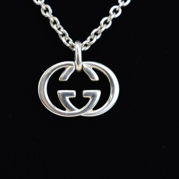 GUCCI Sterling Silver "GG" Medallion Necklace #1393 - Picture 2 of 7